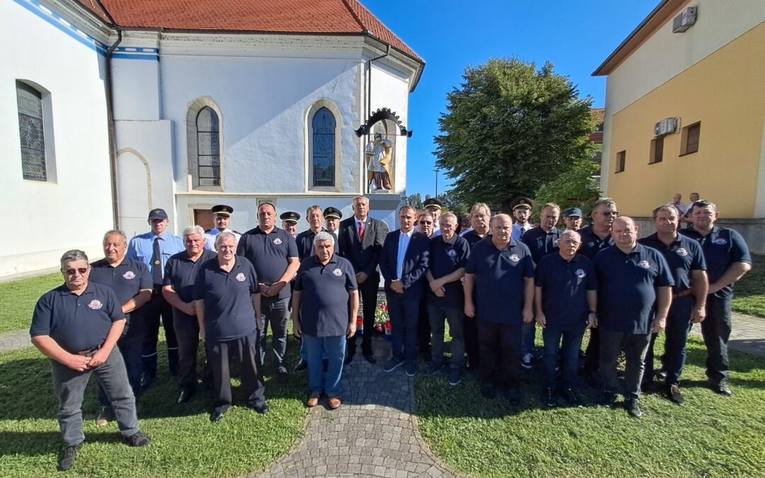 Svetomartinska misa za Domovinu i odavanje počasti hrvatskim braniteljima