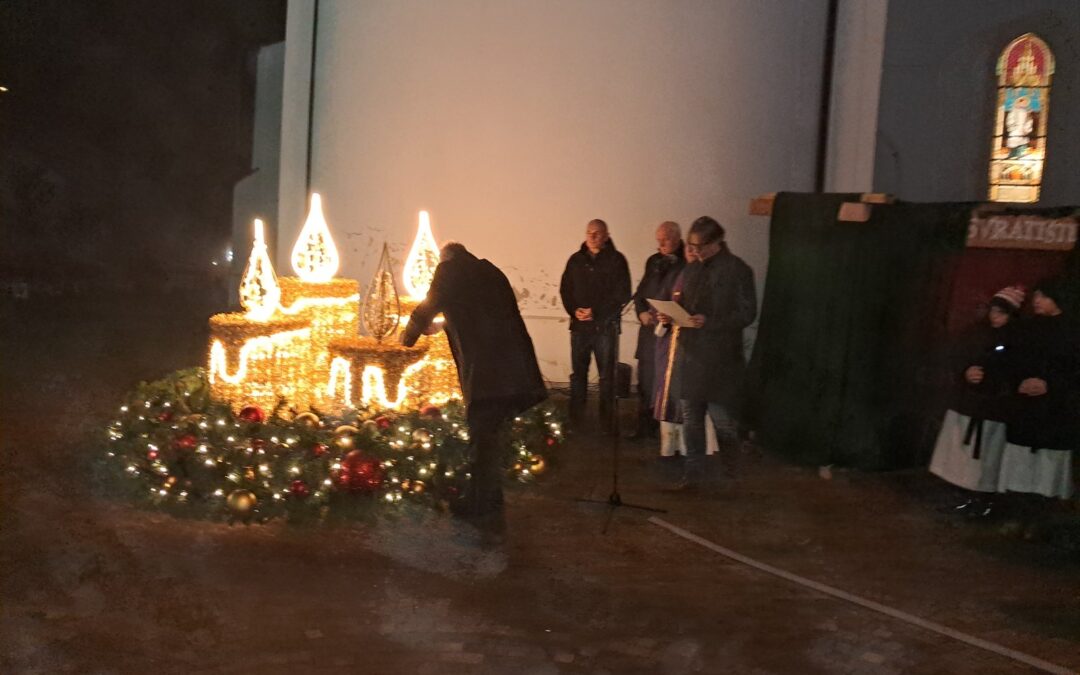 Paljenje četvrte adventske svijeće upriličeno je u Svetom Martinu na Muri