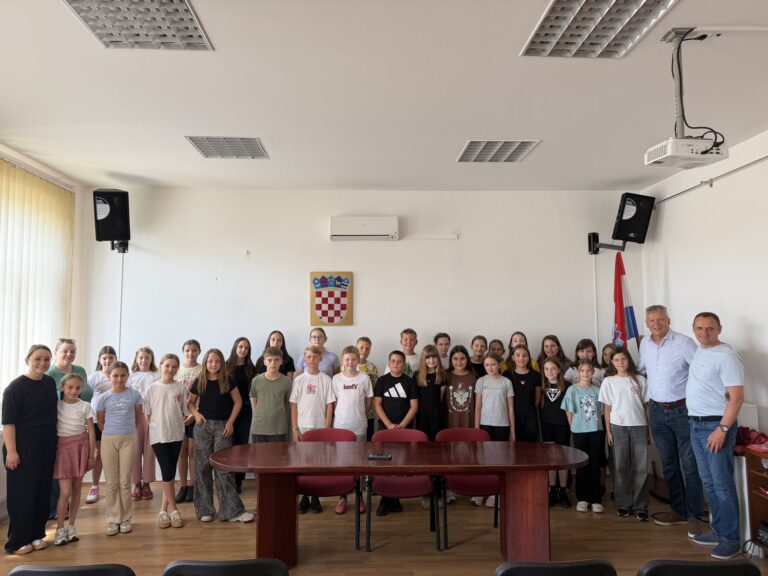 Prijam za uspješne učenike školskog zbora