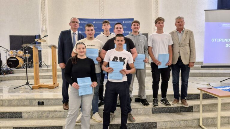 Dodijeljene stipendije učenicima za deficitarna obrtnička zanimanja